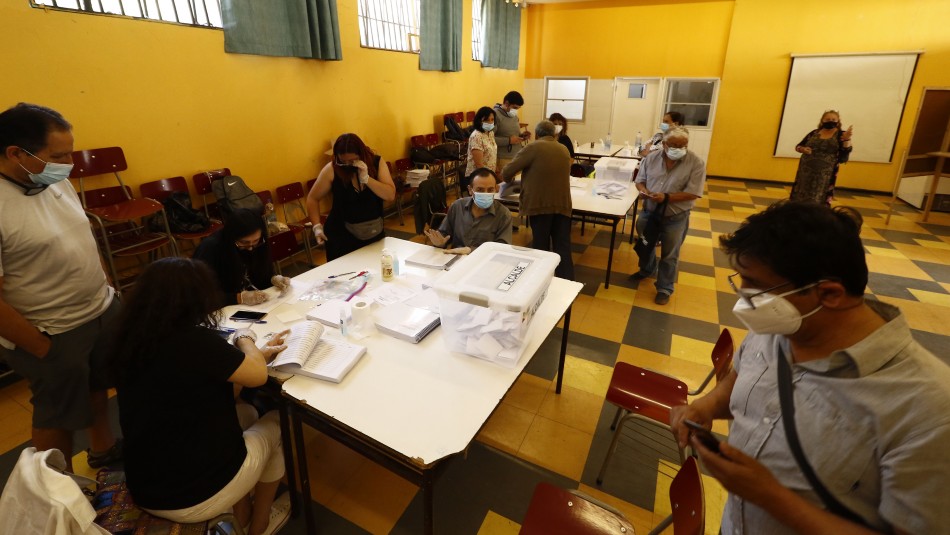 Primarias: Se informa de personas que llegaron a su mesa de votación y no pudieron sufragar Primarias: Se informa de personas que llegaron a su mesa de votación y no pudieron sufragar