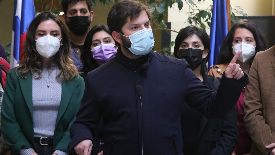 gabirel-boric No más AFP, sistema único de salud e inmobiliaria estatal: Boric reitera pilares de su programa