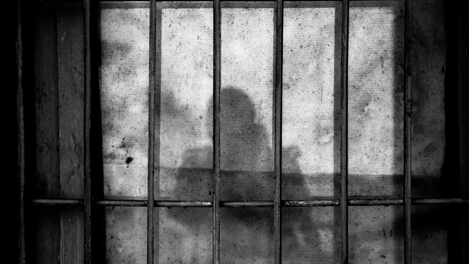 Mujer que había cumplido condena por homicidio de un bebé vuelve a prisión por maltratar a otro Mujer que había cumplido condena por homicidio de un bebé vuelve a prisión por maltratar a otro