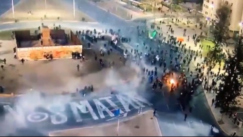 Incidentes Plaza Italia: Cortes de tránsito, cierre de estación de Metro y actuar de Carabineros