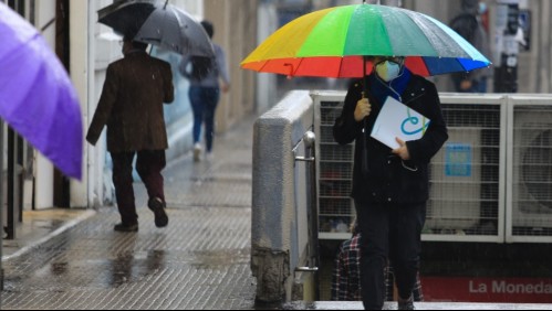 Lluvia en Santiago: las comunas de la RM donde caerían precipitaciones este domingo