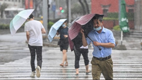 El este de China se paraliza al acercarse el tifón In-Fa