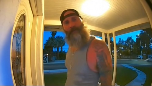 Detienen a hombre que llamó a la puerta de una casa amenazando con violar y matar a una mujer