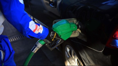 Gobierno estudia modificar parámetros del Mepco para frenar alza de precios de la bencina