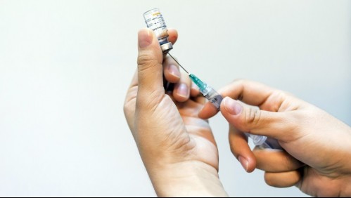 Minsal trabaja en la homologación de vacunas: Extranjeros podrán tener su pase de movilidad