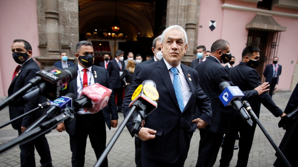 Piñera en cambio de mando en Lima: 