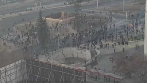 Manifestación en Plaza Italia da paso a cortes de tránsito y cierre de estación de Metro