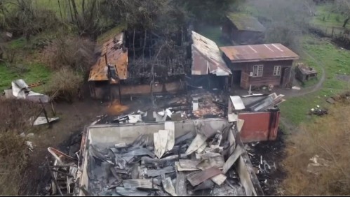 Hombre de 88 años que perdió su casa en un incendio asegura que fue un atentado