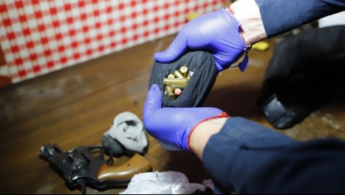 Detienen a una mujer e incautan armas y drogas en conflictivo sector de Recoleta