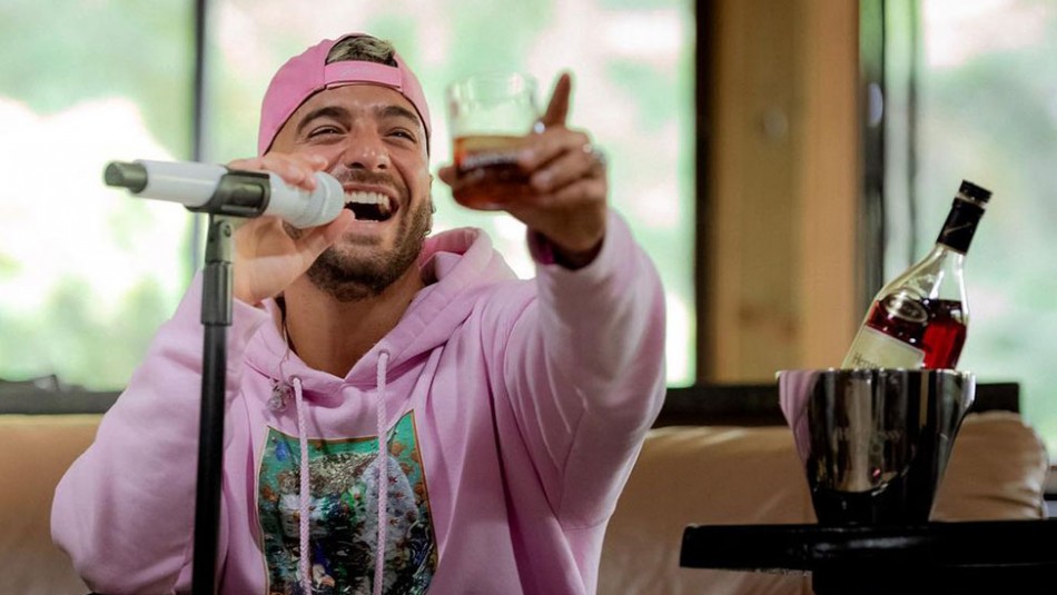 Caída viral de Maluma mientras baila desata burlas: Caída viral de Maluma mientras baila desata burlas: