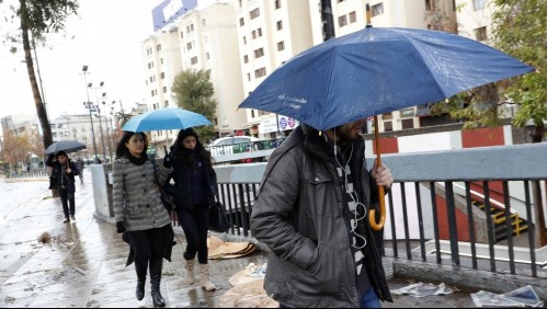 Pronostican lluvia en Santiago durante la próxima semana: ¿Qué días caerán precipitaciones?