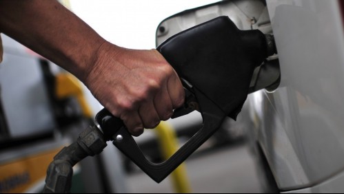 Precio de la bencina: Sube la de 93 octanos y baja la de 97 a partir de este jueves