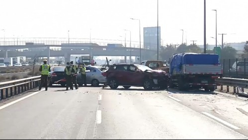 Accidente múltiple en la comuna de Cerrillos: persona herida es trasladada en helicóptero