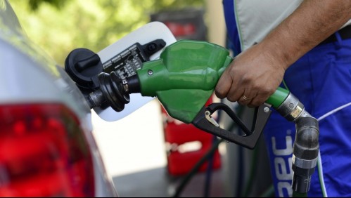 Hacienda frena nueva alza de los combustibles tras ajuste del Mepco: bajarán gasolina de 97 y el diesel