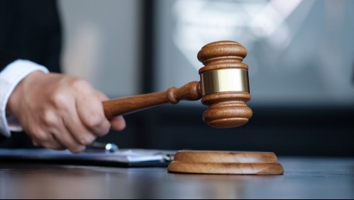 'Lo maté yo porque quería abusar de mi hermanito': liberan a adolescente que asesinó a su padre