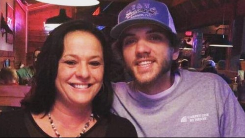 Mujer muere en choque provocado por su hijo y tardan 9 horas en 'localizar' su cadáver dentro del vehículo