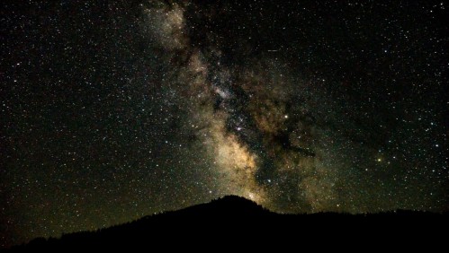 Conjunciones de Saturno: Cómo y cuando puedes observar la alineación de los cuerpos celestes