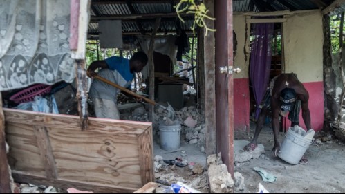 Cifra de muertos por el terremoto en Haití asciende a 2.198: Las operaciones de rescate se mantienen