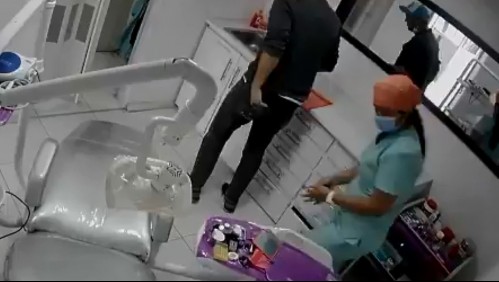 '¡Cállate o te mato!': Paciente golpea y ataca a una odontóloga tras intentar abusar sexualmente de ella