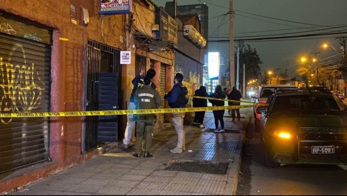 Balacera en restaurante de Estación Central deja un fallecido y dos heridos: El sospechoso escapó del lugar