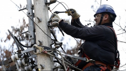 Reportan corte de suministro eléctrico en varias regiones del país tras llegada de sistemas frontales