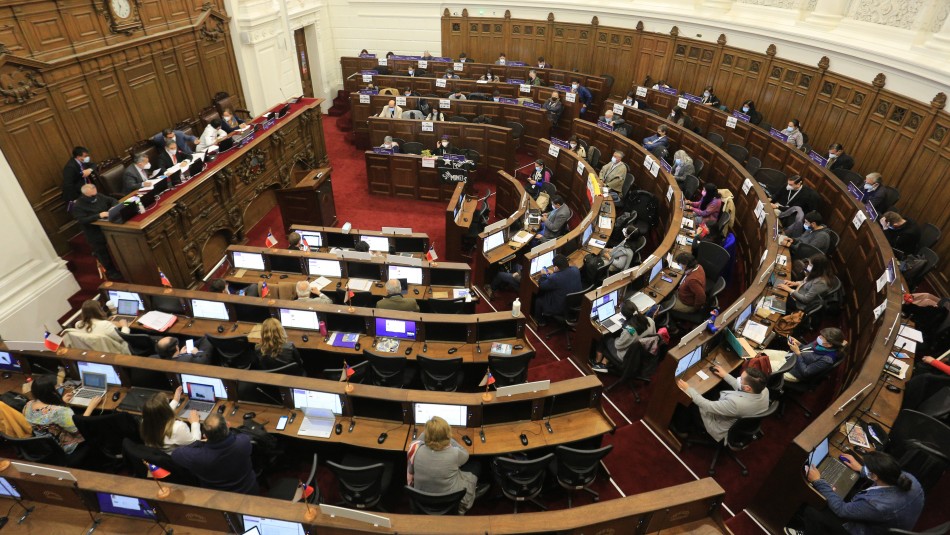 Aprueban inhabilitar a constituyentes en materias que afecten su patrimonio y no considerar a quienes se abstengan Aprueban inhabilitar a constituyentes en materias que afecten su patrimonio y no considerar a quienes se abstengan