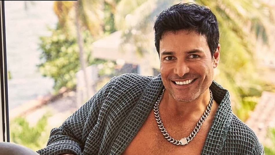 La foto de Guaynaa junto a Chayanne con jeans y boina negra que causa furor: La foto de Guaynaa junto a Chayanne con jeans y boina negra que causa furor: