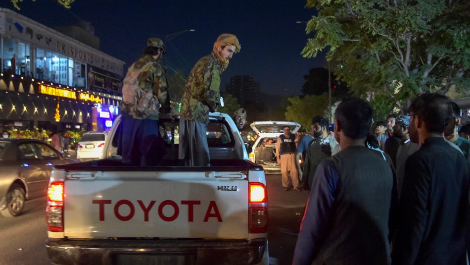 reportan-atentado-al-exterior-del-aeropuerto-de-kabul Talibanes confirman entre 13 y 20 muertos en atentado al exterior del aeropuerto de Kabul