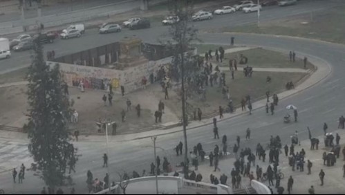 Incidentes en Plaza Italia generan cortes de tránsito y cierre de acceso a Metro