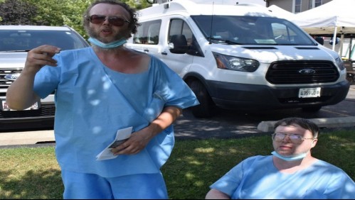 Hermanos entierran a su madre y hermana en el patio trasero de la casa para no pagar los funerales