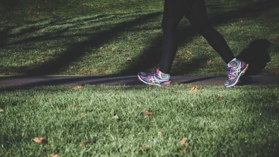 ¿Son 10 mil? Conoce la cantidad de pasos que debes caminar al día para estar sano ¿Son 10 mil? Conoce la cantidad de pasos que debes caminar al día para estar sano