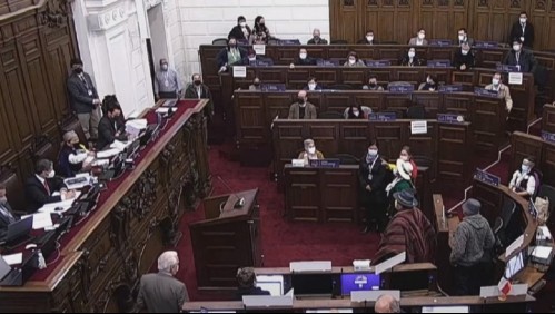 En tenso momento suspenden sesión clave de la Convención por discrepancias por quórum