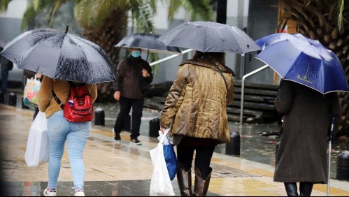 Lluvia en Santiago: Declaran Alerta Temprana Preventiva por pronóstico de precipitaciones para este fin de semana