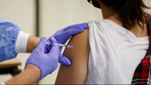 Vacunas anticovid ayudarían a resistir mejor a la variante Delta