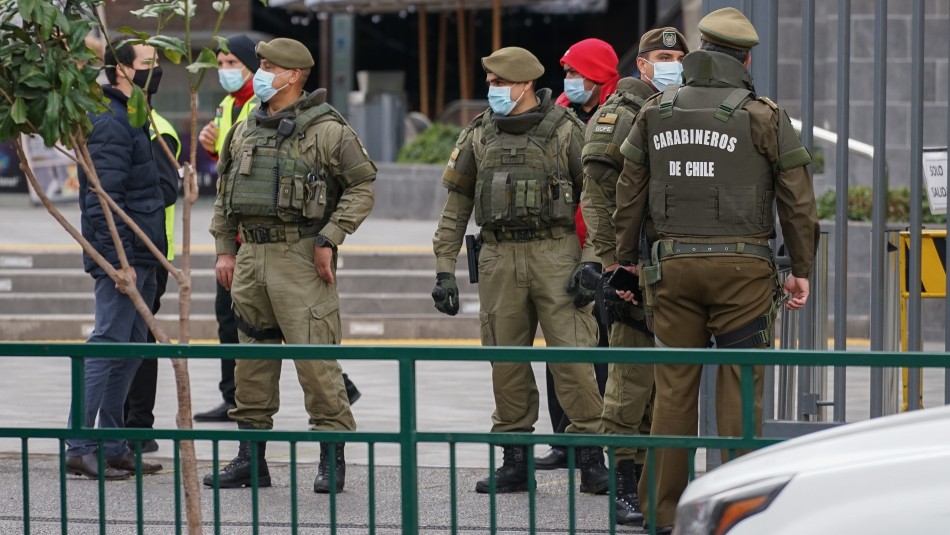 evacuacion-mall-independencia Presencia de un artículo sospechoso obligó a realizar evacuación en mall de Independencia