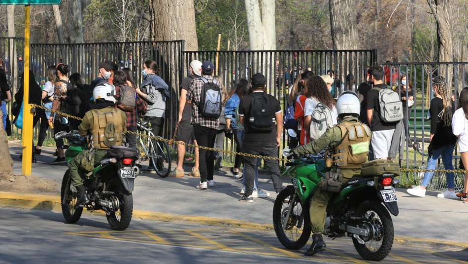 minsal-se-refiere-a-fiesta-masiva-en-parque-padre-hurtado-de-la-reina Minsal repudia fiesta masiva en Parque Padre Hurtado y anuncia sumario sanitario contra organizadores