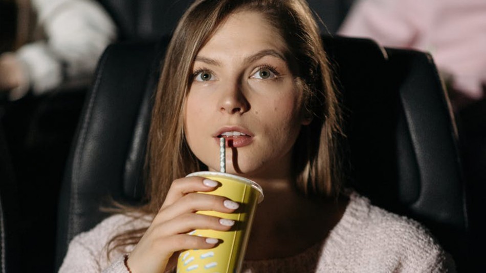 Oferta de empleo insólita: Pagan 1.300 dólares por ver 13 películas de terror en 10 días Oferta de empleo insólita: Pagan 1.300 dólares por ver 13 películas de terror en 10 días