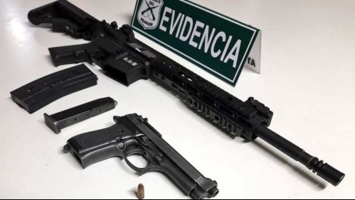 Detienen a sujeto que intentó atropellar a Carabinero en Antofagasta: Portaba armas de fuego y municiones
