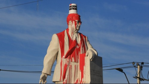 Desconocidos vandalizaron monumento del expresidente Salvador Allende en San Joaquín