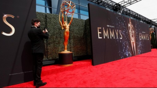 Revisa los looks más llamativos de la alfombra roja de los Emmy 2021