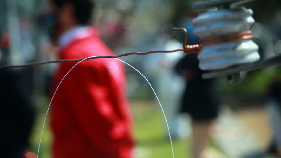 Joven ciclista sufrió profundo corte en el cuello por hilo curado: Joven ciclista sufrió profundo corte en el cuello por hilo curado: