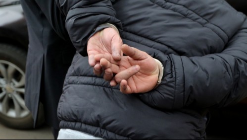 Detenido trabajador acusado de instalar cámara en baño de mujeres en La Reina