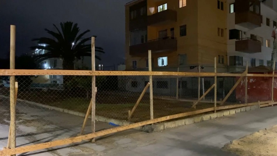 Plaza Brasil de Iquique fue cercada tras desalojo de migrantes Plaza Brasil de Iquique fue cercada tras desalojo de migrantes