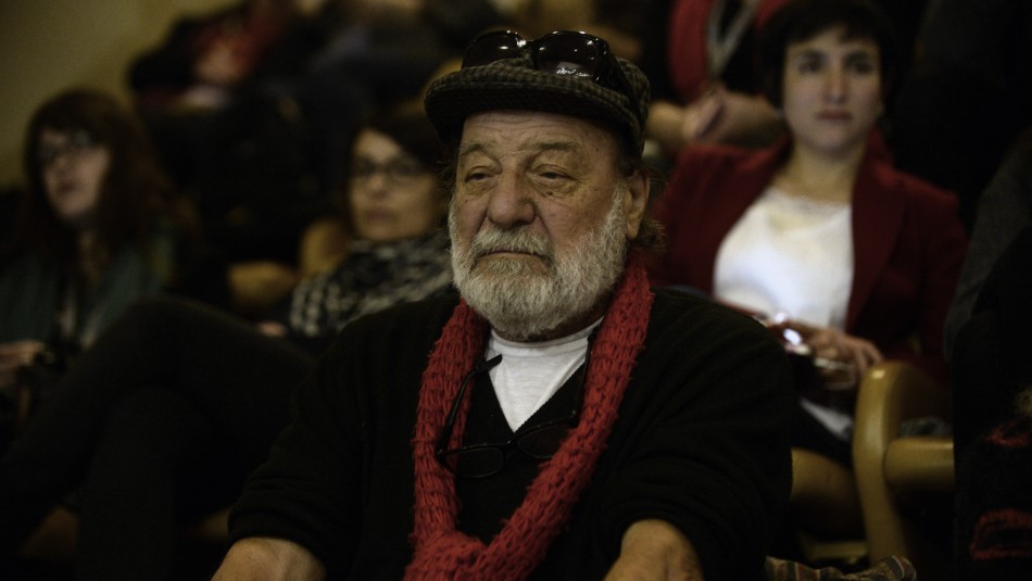 Muerte de Patricio Manns: Esta jornada se realiza velorio en el Teatro Nacional Chileno
