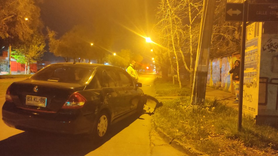 Conductor en estado de ebriedad chocó contra un poste de luz y dejó 100 casas sin electricidad en Peñalolén Conductor en estado de ebriedad chocó contra un poste de luz y dejó 100 casas sin electricidad en Peñalolén