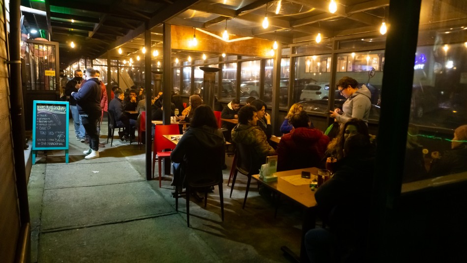 La madrugada de este viernes es la primera sin toque de queda en pandemia: La madrugada de este viernes es la primera sin toque de queda en pandemia: