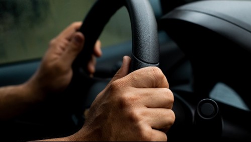 Pidió a automotora un vehículo para probarlo y lleva dos años sin devolverlo: 'Se apropió y está lucrando con él'