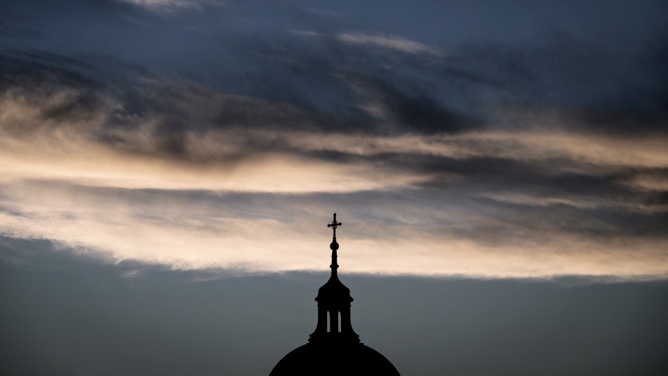 Más de 216 mil menores fueron víctimas de abusos sexuales en la Iglesia en Francia desde 1950 Más de 216 mil menores fueron víctimas de abusos sexuales en la Iglesia en Francia desde 1950
