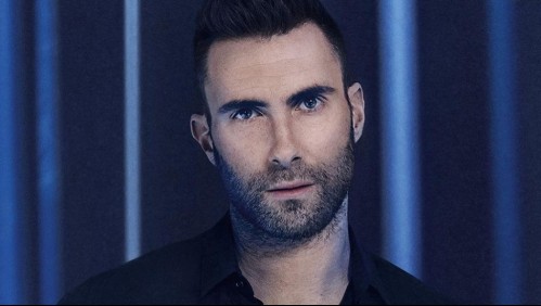 Adam Levine de Maroon 5 impacta con su nuevo y extravagante look: En redes dicen que 'se ve ridículo'