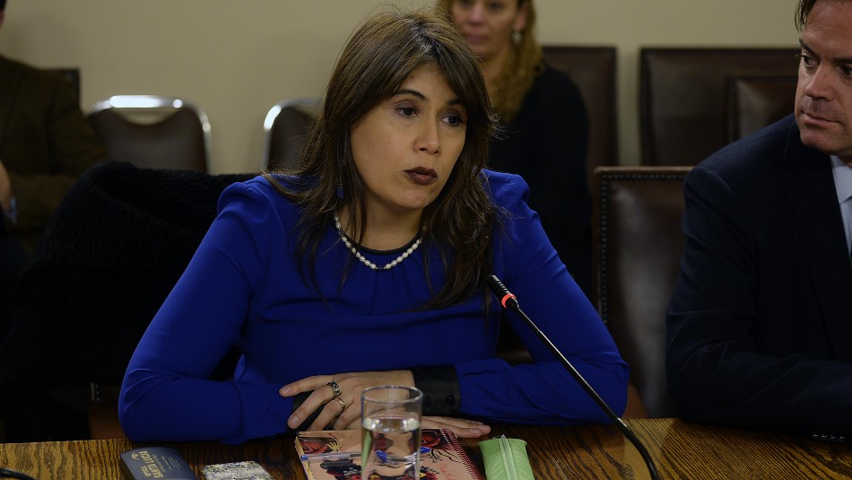 javiera-blanco Javiera Blanco queda con firma mensual y arraigo nacional